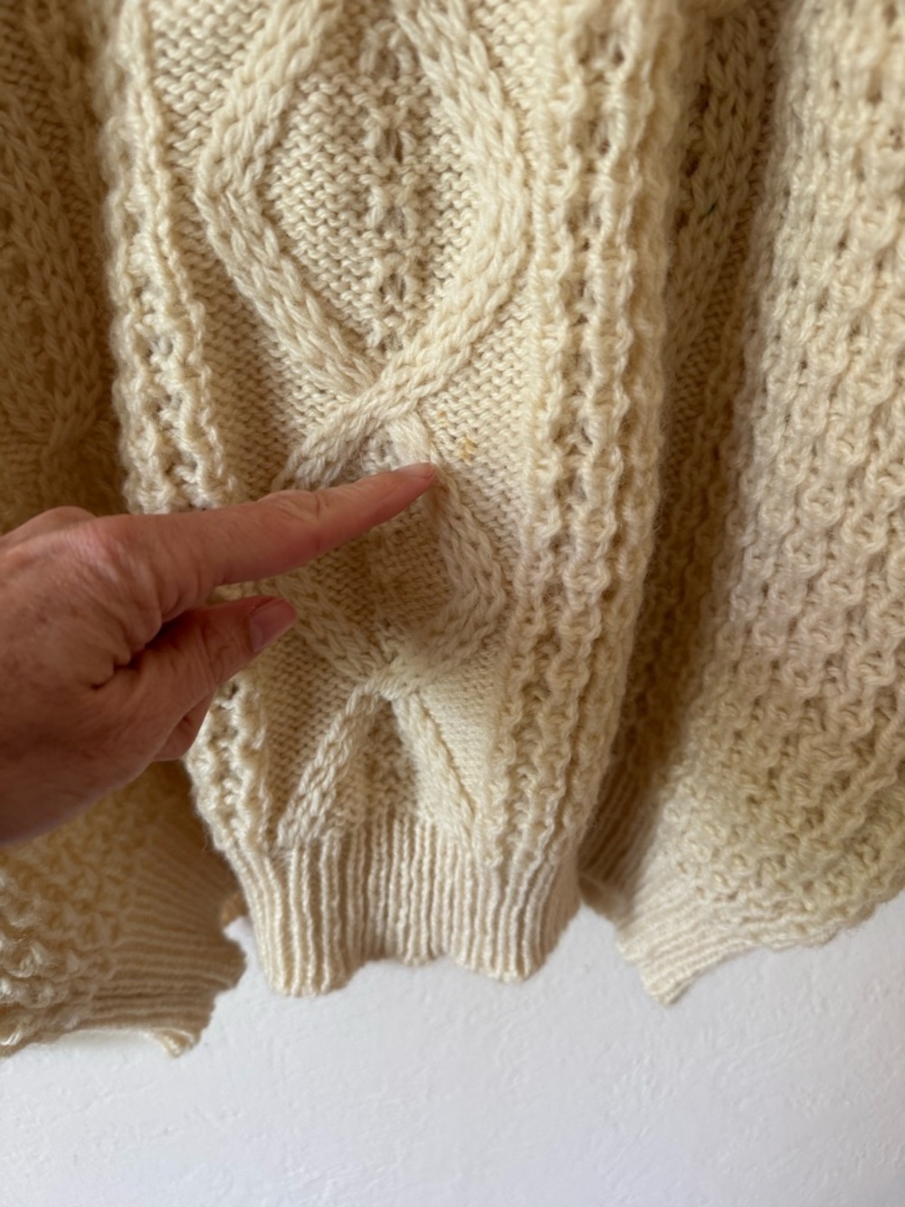 Vtg Gaeltarra Handcrafted Ireland Cable-Knit Crewneck Fisherman Sweater Cream 42 - Picture 10 of 10